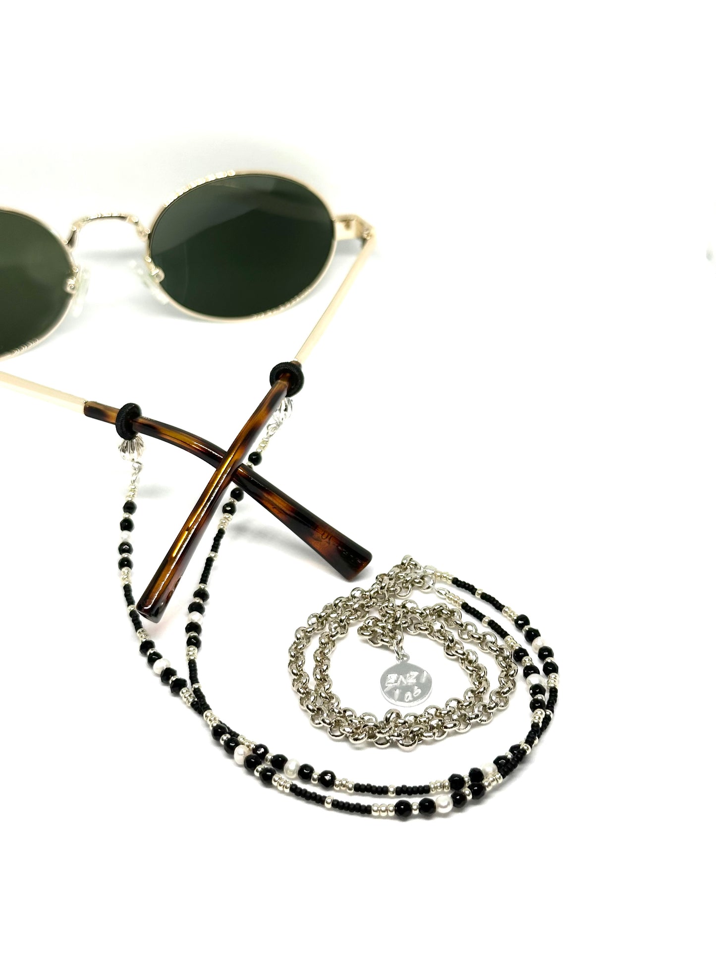 Glasses holder